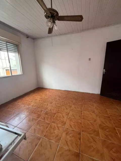 Foto 3 de Casa com 1 quarto e 1 banheiro para alugar no bairro Centro, Bage