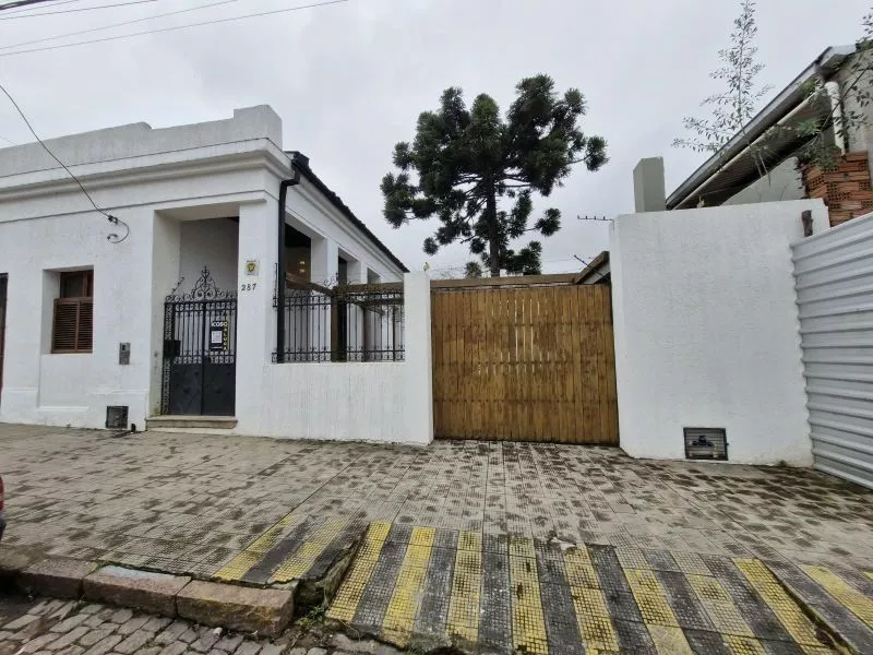 Casa Comercial para alugar no bairro Centro, Bage