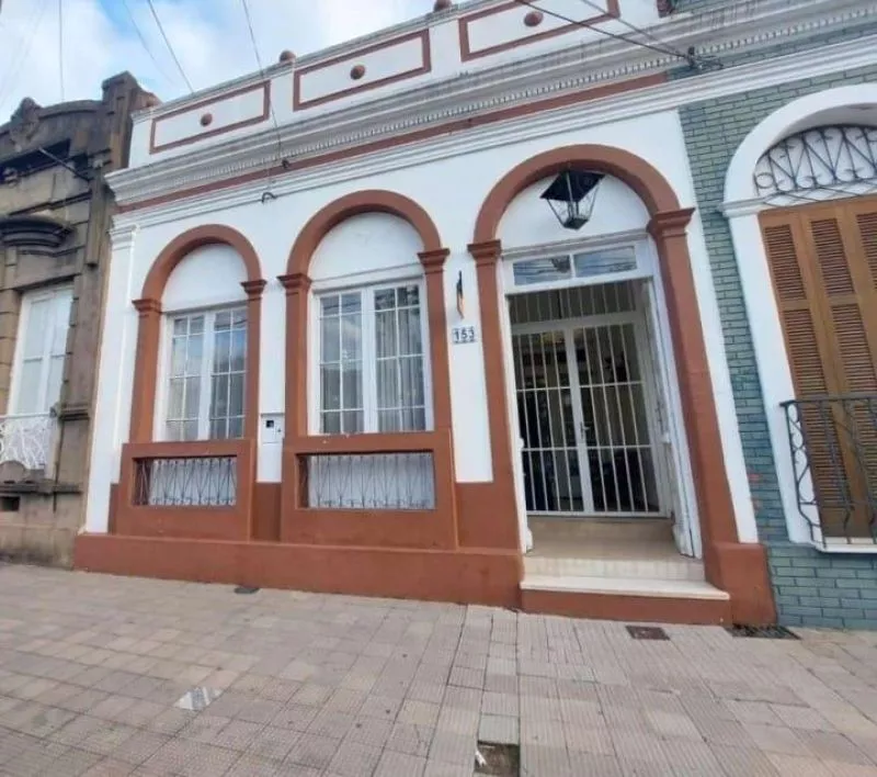 Casa para alugar no bairro Centro, Bage