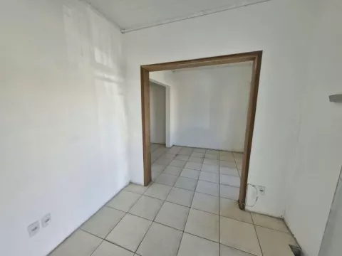 Foto 5 de Sala Comercial Central para Locação