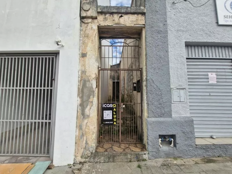 Imóvel localizado na Rua Gomes Carneiro, próximo ao Nicolini da Monsenhor